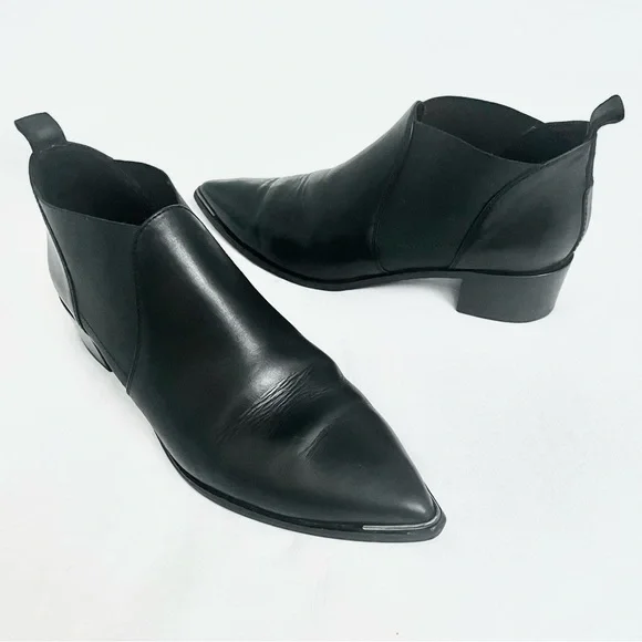 Acne Studios Size 40 Jenny Black Pointed Toe Low Ankle Chelsea Bootie/Boots - Picture 1 of 12